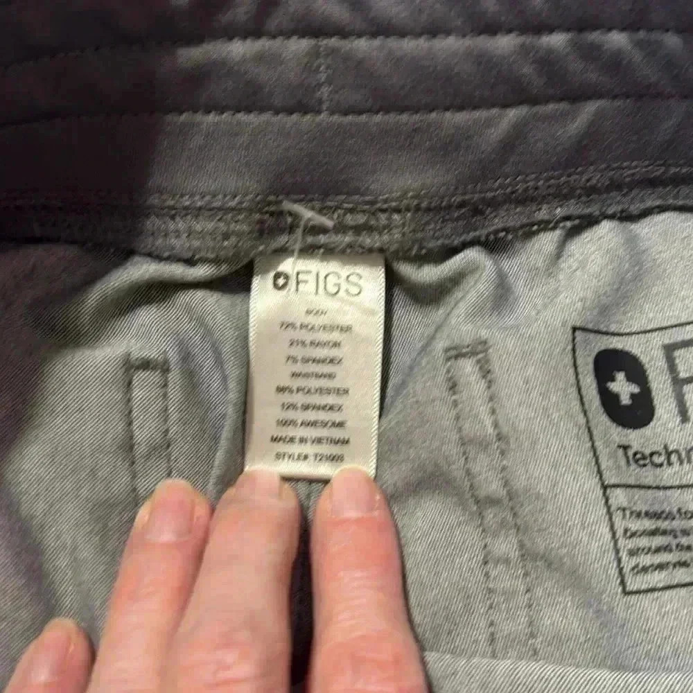 Figs Technical Collection Gray Drawstring Scrubs … - image 7